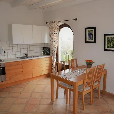 Cascina Collina Apartment